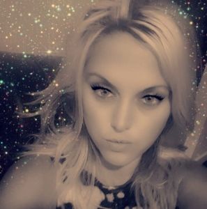 Meet your Posher, Stefanie